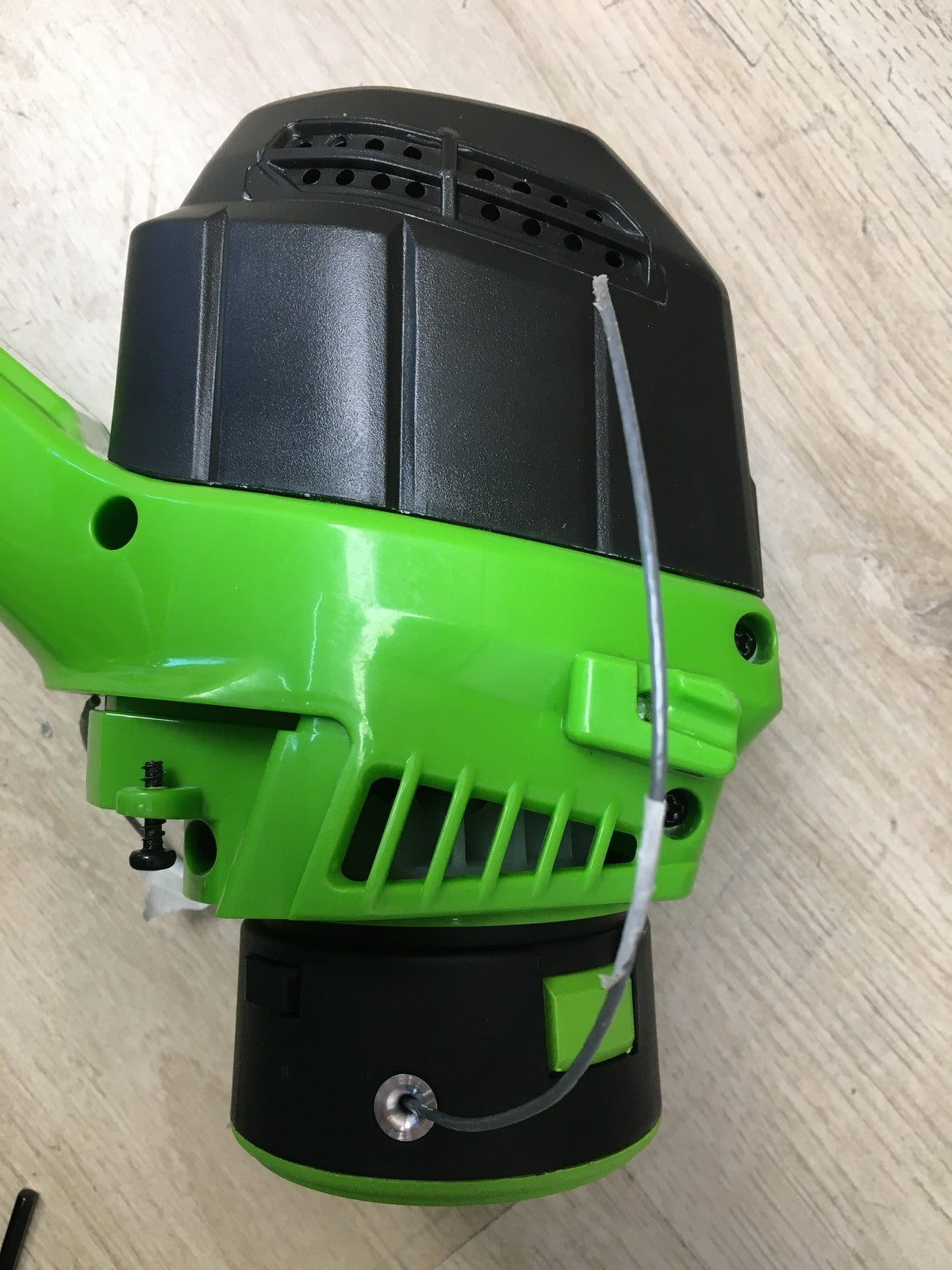 Greenworks G40LT Akku-Rasentrimmer 2101507UA, mit Akku 2,0Ah, 40V, I37231