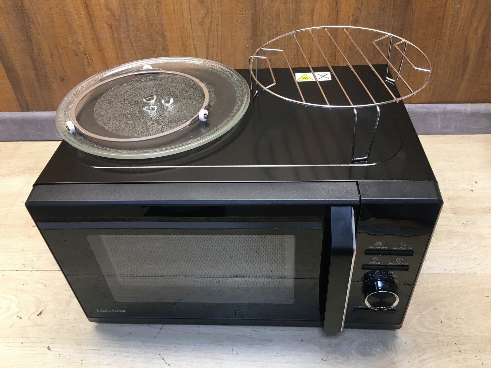 Toshiba MW3-AG20PE(BK) Mikrowelle mit Grill 20L 3-in-1 800W, Grill 1000W, I38982