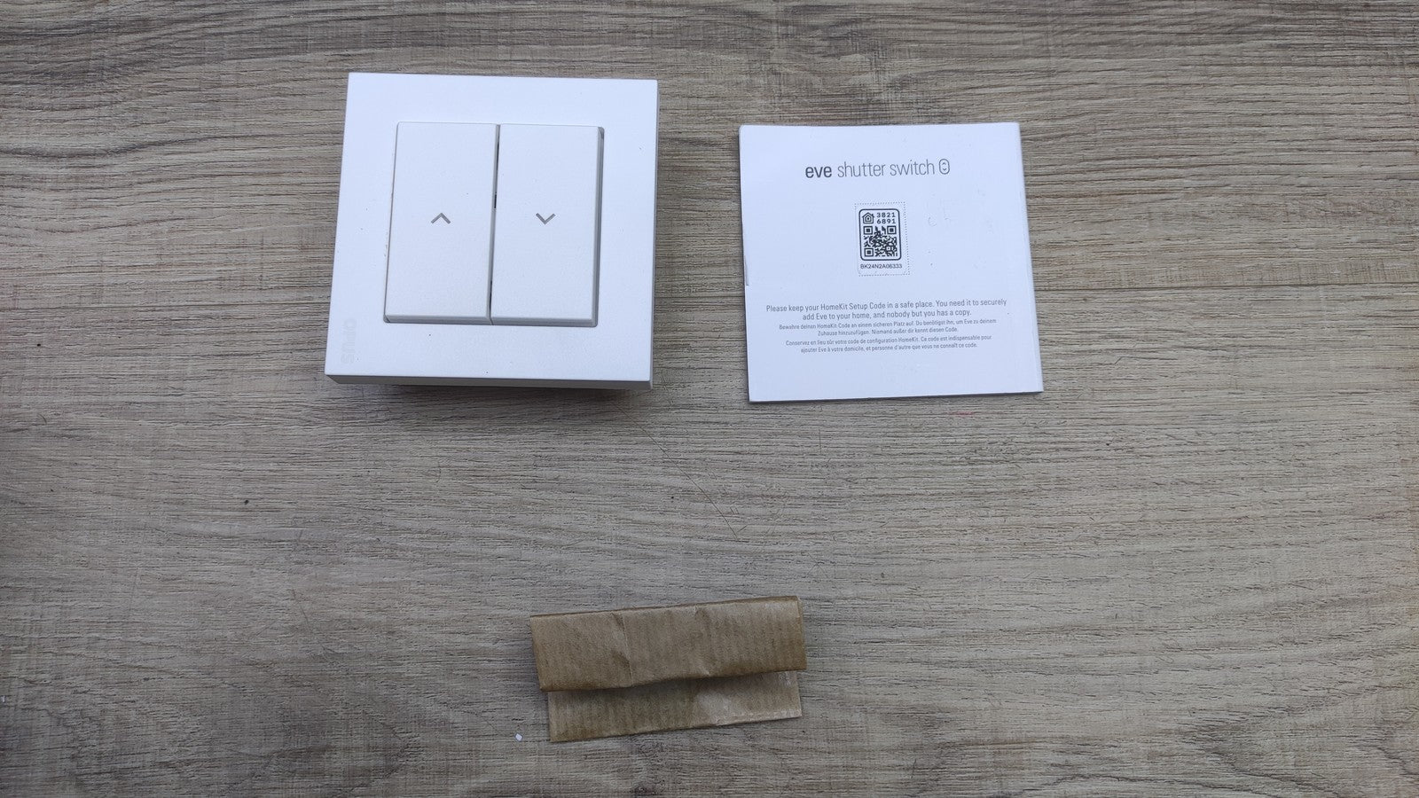 Eve Shutter Switch Smarte Rollladensteuerung mit integrierten Zeitplänen, I35239