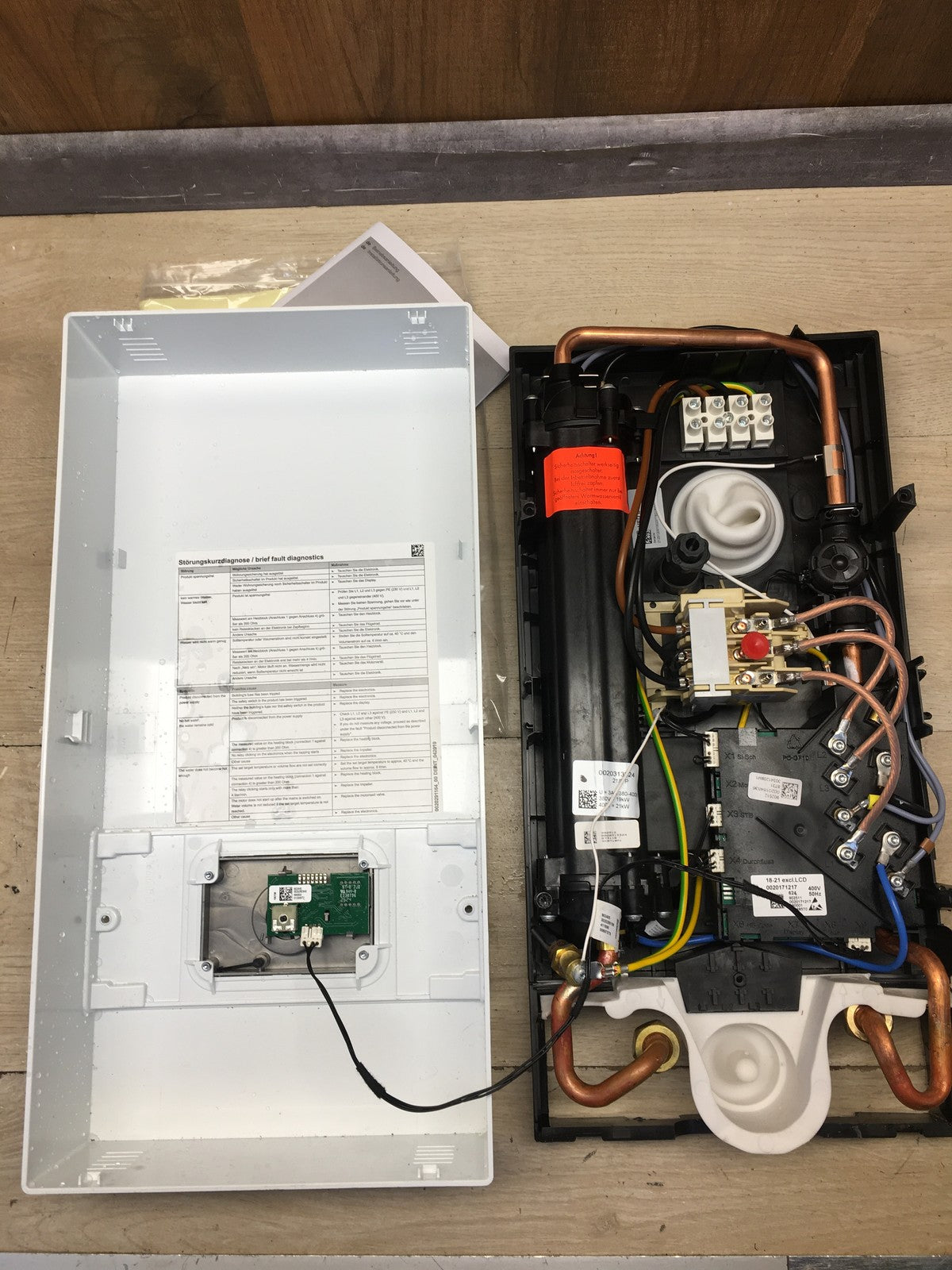 Vaillant elektronischer Durchlauferhitzer VED E 21/8, 21kW, 400V, EEK:A, I39981