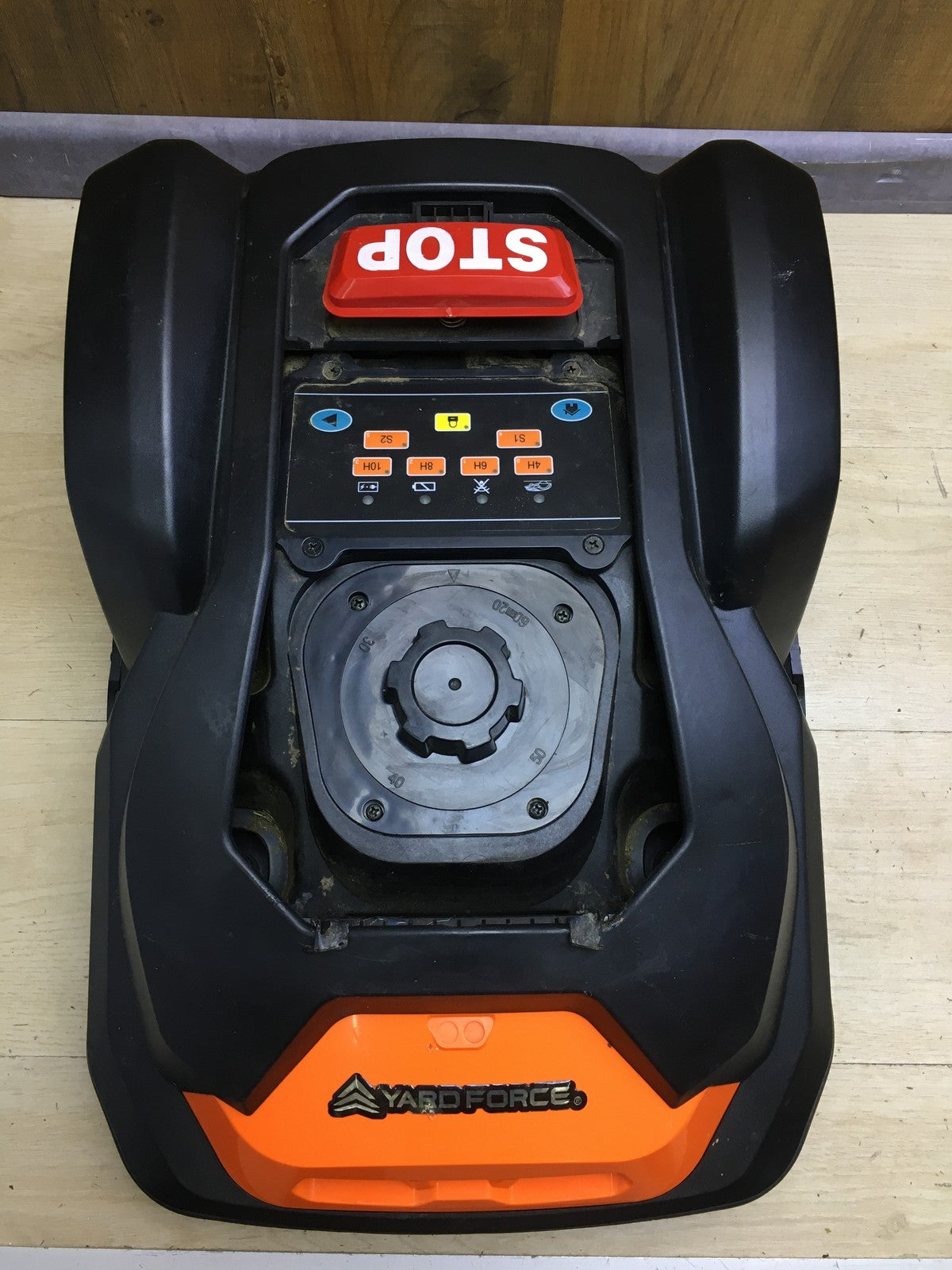 Yard Force SA500ECO Akku-Rasenmähroboter für bis zu 500m² , I34750