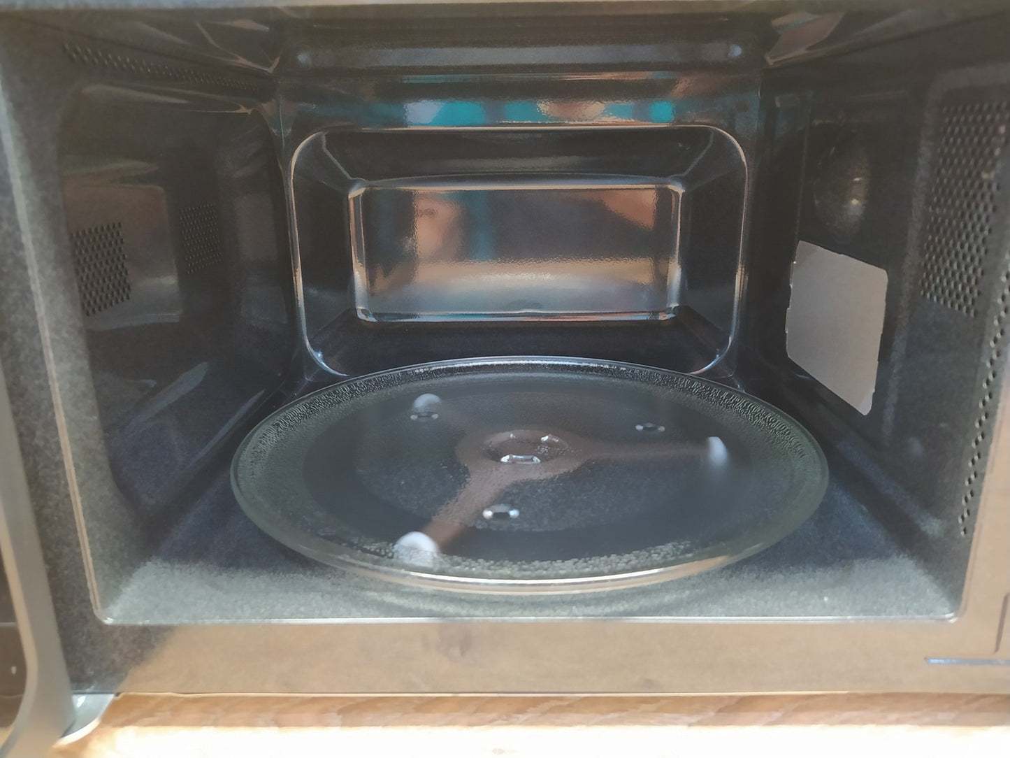 Hisense H23MOBS4HI Mikrowelle, 23L, I39364