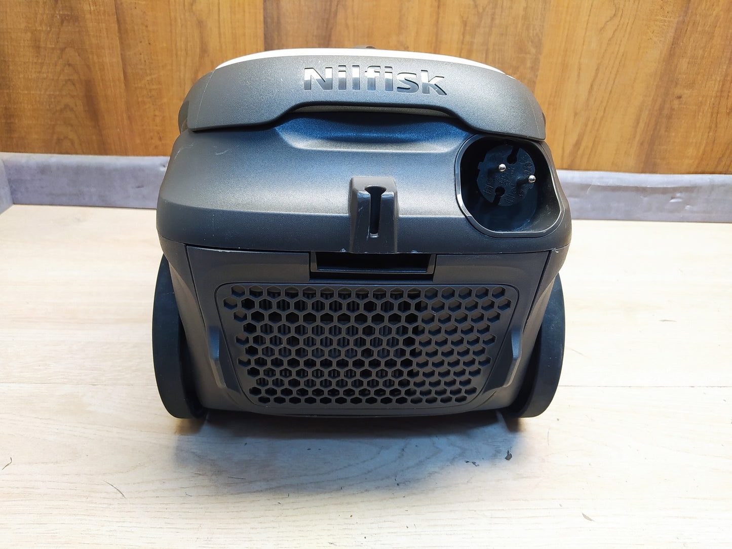 Nilfisk Staubsauger One WB10P05A-HB15, 750W, I37553