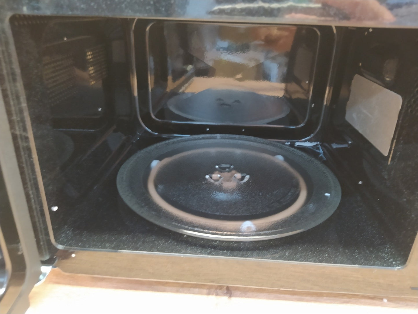 Cecotec ProClean 5020 Mirror Mikrowelle 01532, 20L, 700W, I39318