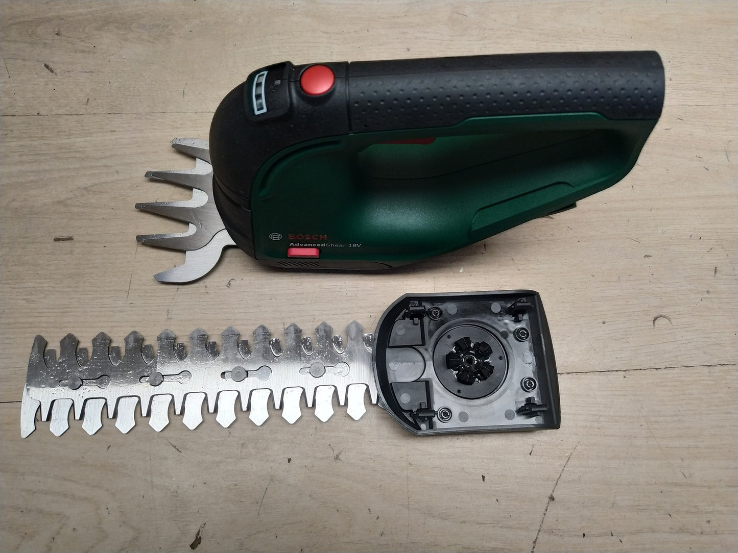 Bosch Akku-Grasschere AdvancedShear 18V-10 solo, I37403