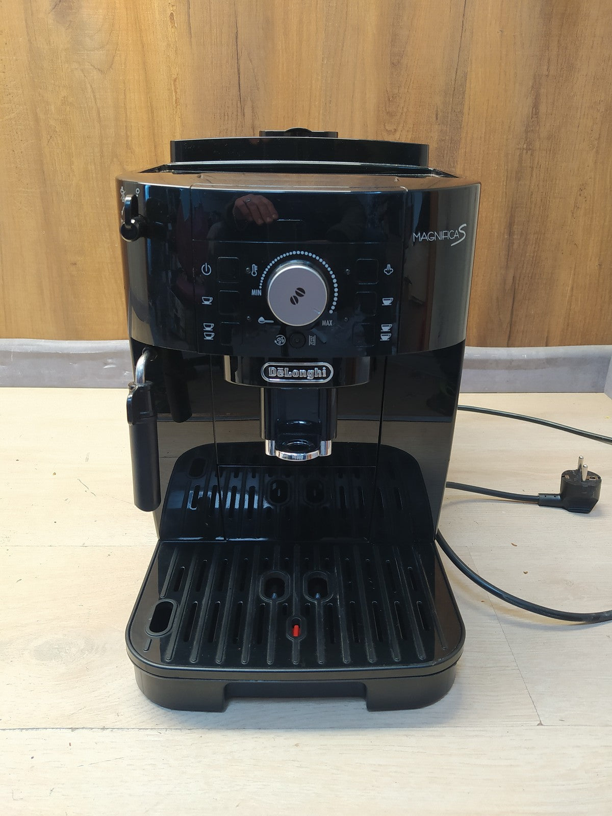 De'Longhi Magnifica S ECAM11.112.B Kaffeevollautomat, I36541