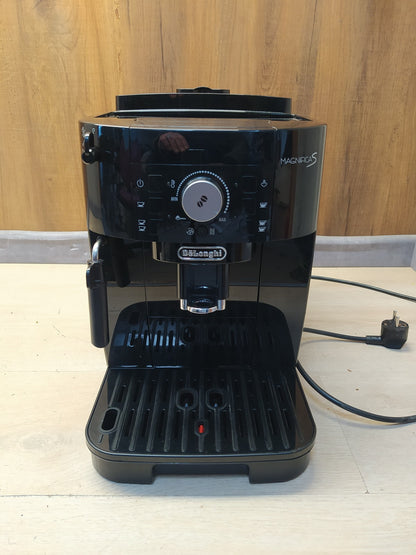 De'Longhi Magnifica S ECAM11.112.B Kaffeevollautomat, I36541
