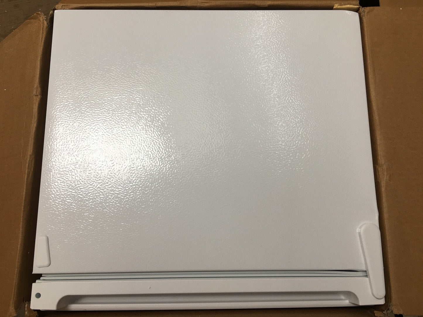 Gorenje R39EPW4 Tischkühlschrank Freistehend, 40dB, 92 L, EEK E, I39436