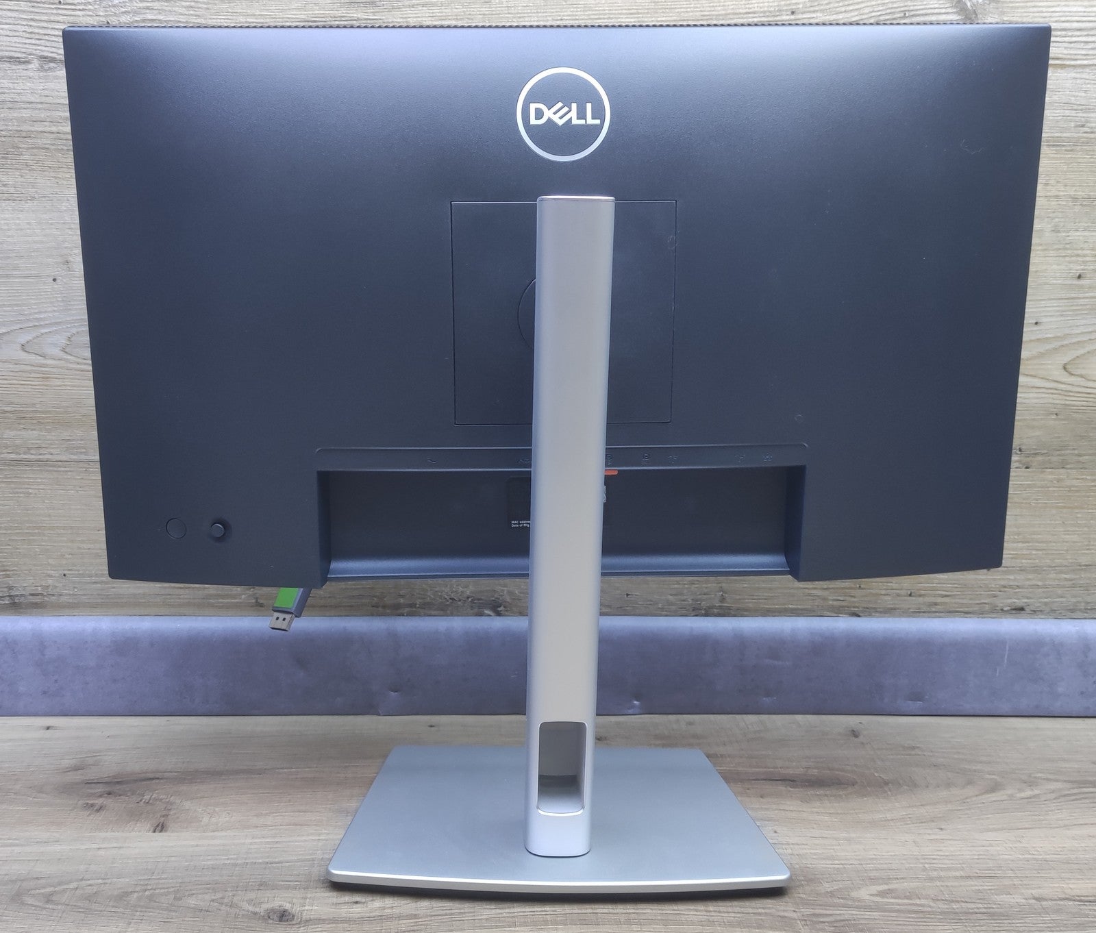Dell P2425HE Monitor 23.81" FHD 1920x1080 16:9 IPS HDMI DP USB-C Hub LAN 100Hz