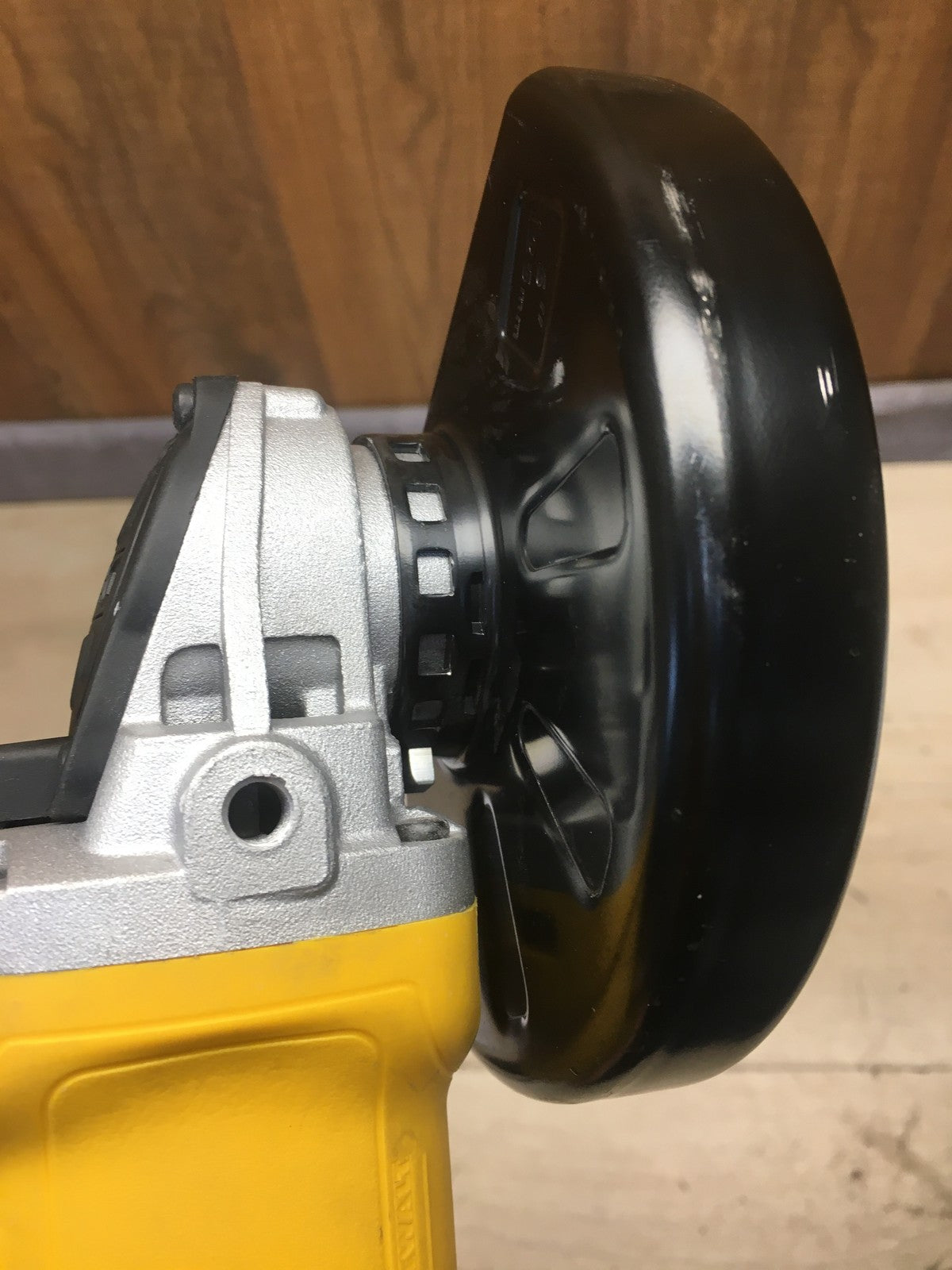 DEWALT Winkelschleifer DWE4157, 125 mm (900 Watt, 11.800 U/min), I40968
