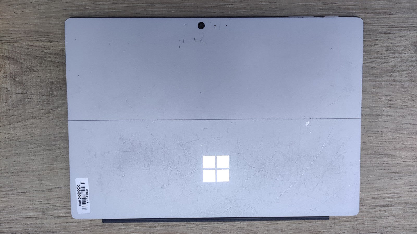 Microsoft Surface Pro 4 Windows Tablet 2736x1824 Touch m3-6Y30 4GB RAM 128GB SSD