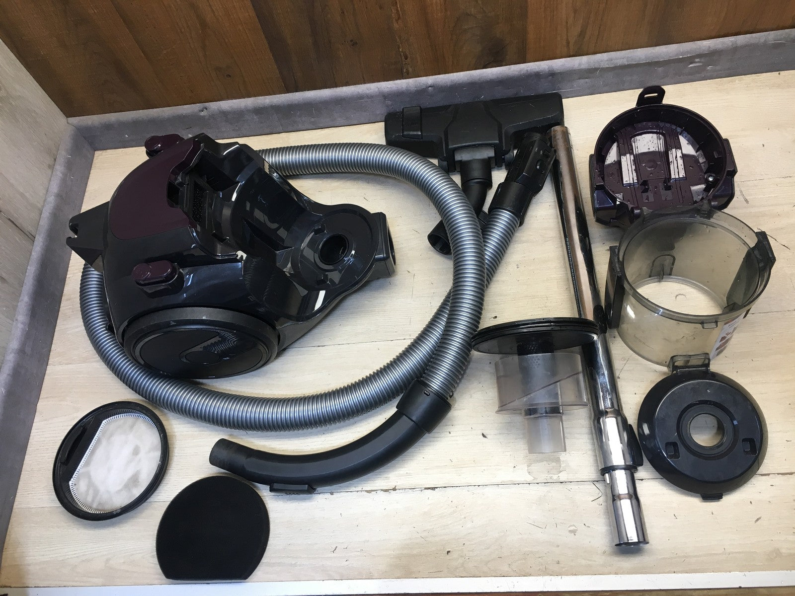 Bosch BGC05AAA1 Staubsauger ohne Beutel, 700W, I39476