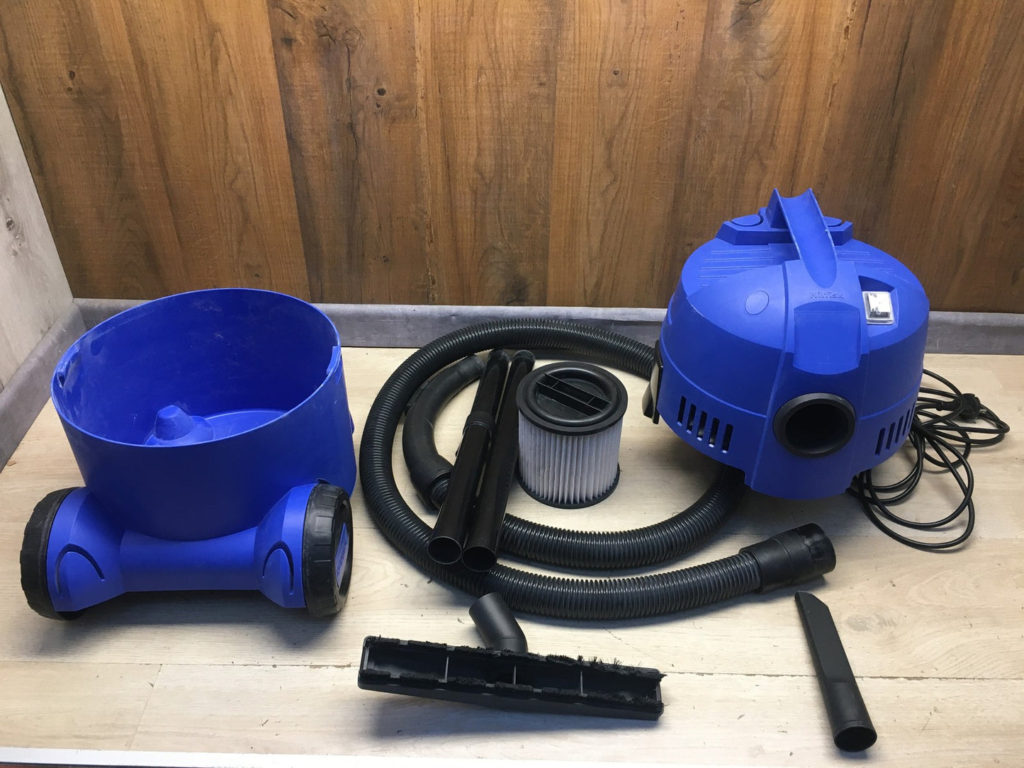 Nilfisk Buddy II 12 Nass-/Trockensauger 1200W (18451119), I40021