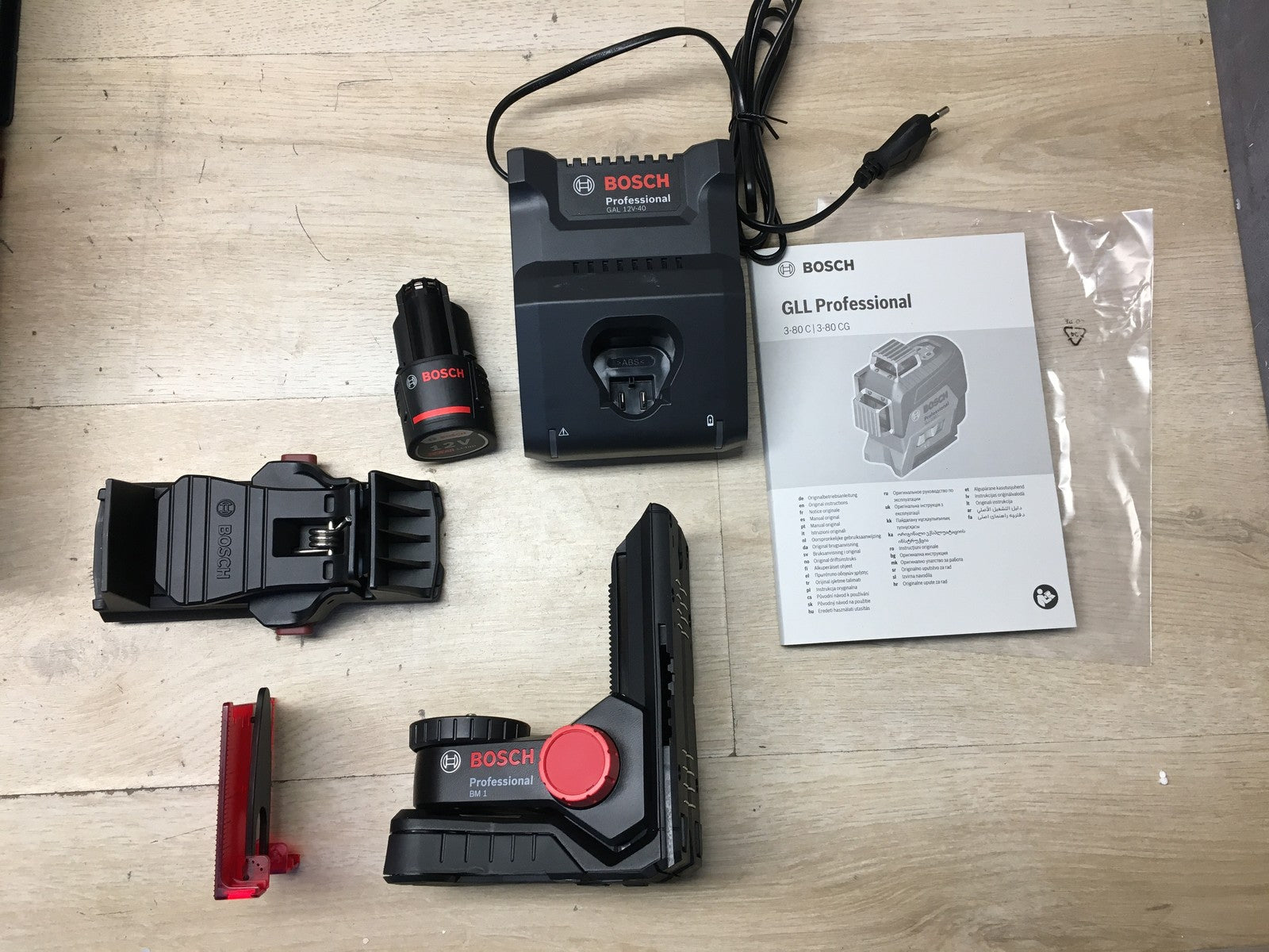 Bosch Professional Linienlaser GLL 3-80 C ohne Laser-Empfänger LR 7, I37560