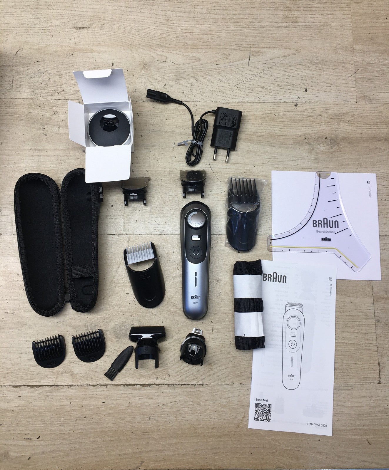 Braun Series 9 Barttrimmer BT9560, +12 Barberutensilien, I39075