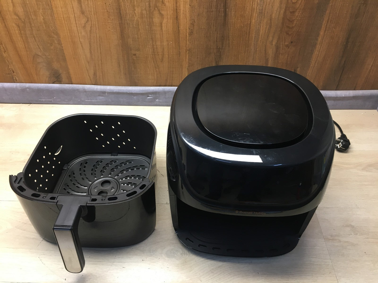 Russell Hobbs Heißluftfritteuse (27170-56), 1800W, I36311