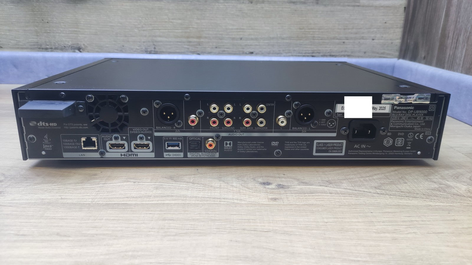 Panasonic DP-UB9000 Blu-ray-Disk-Player, I37650