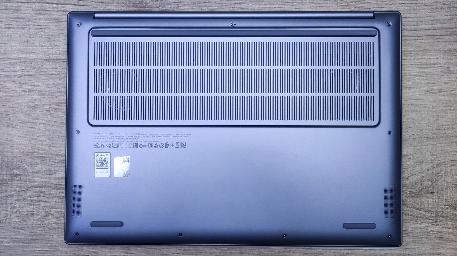 Lenovo IdeaPad Pro 5 16AKP10 Notebook 16" Ryzen AI 7 350 Radeon 860M 32GB 1TB
