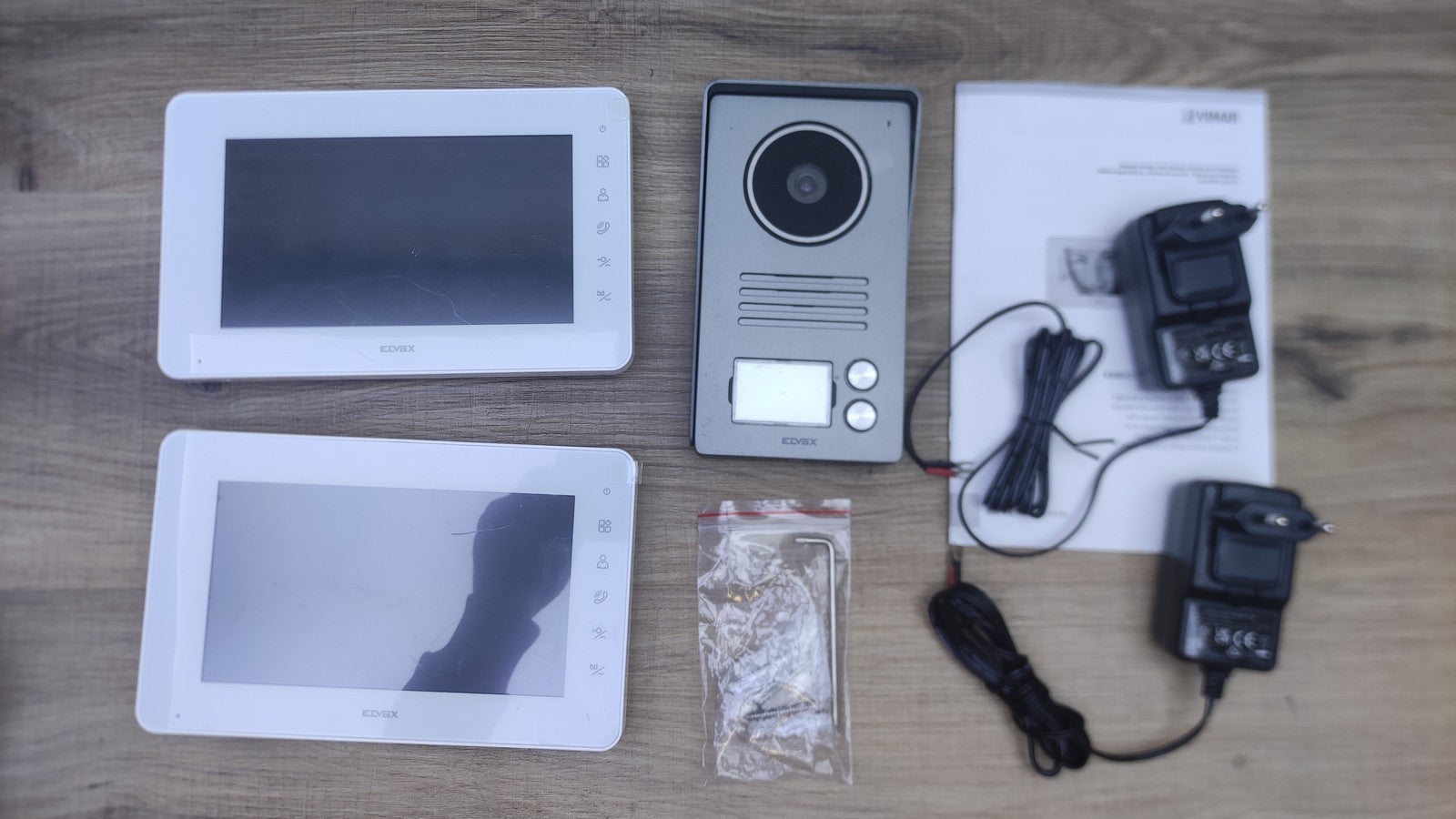 VIMAR K40911 Videosprechenalage Set für 2 Familien, I38612