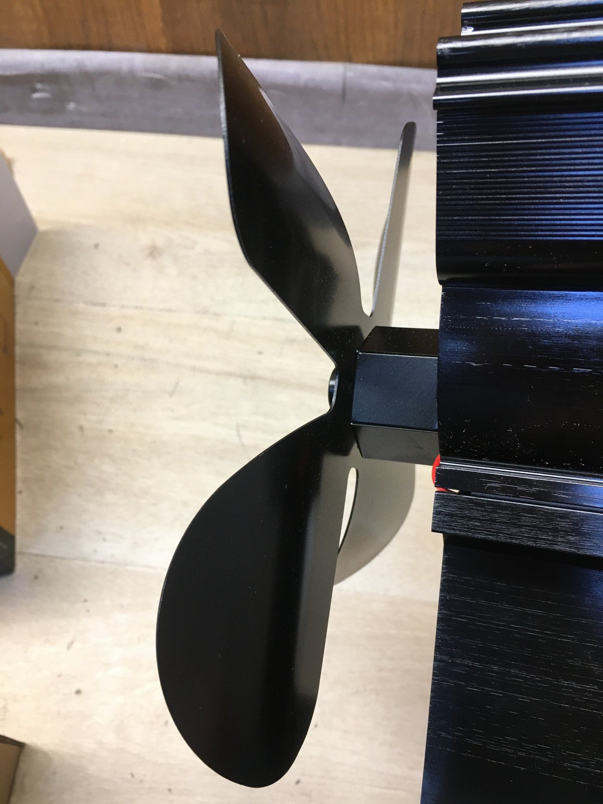 VODA 4-Flügel Holzofen Ventilator Wärmebetrieben, I37085