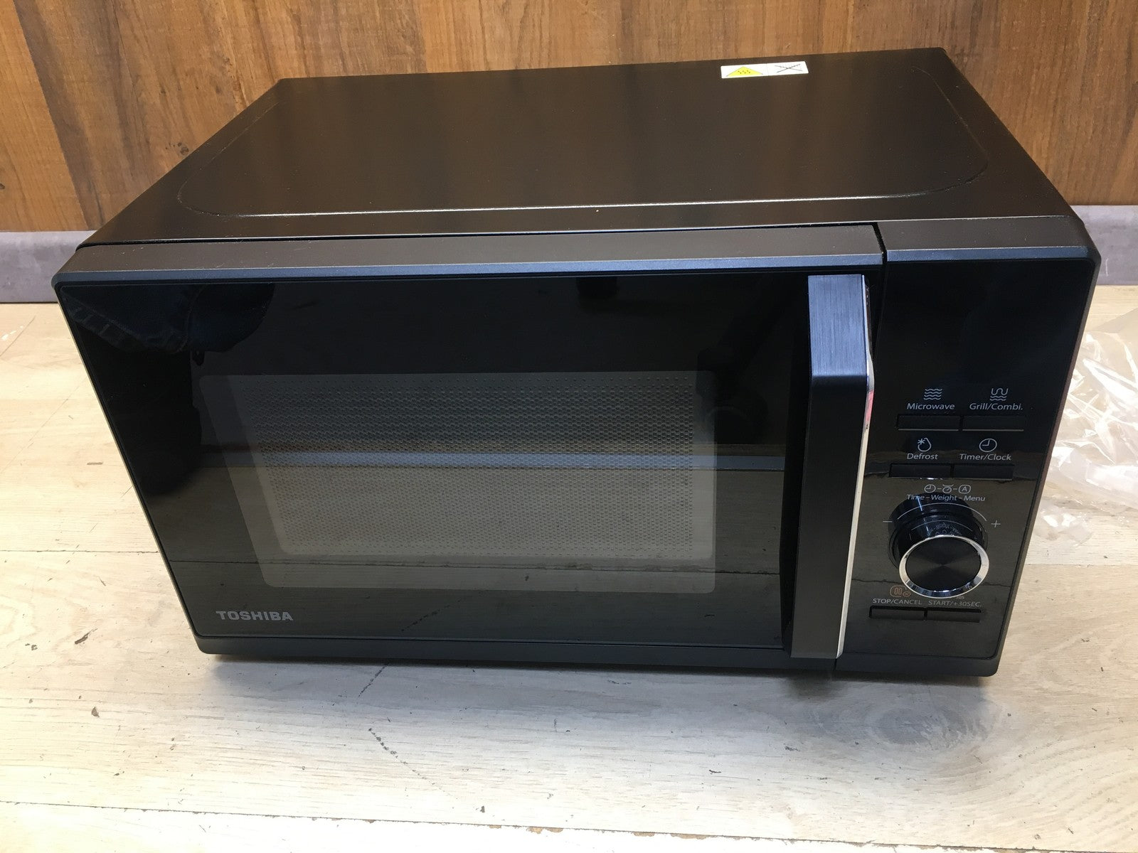 Toshiba MW3-AG20PE(BK) Mikrowelle mit Grill 20L 3-in-1 800W, Grill 1000W, I38982