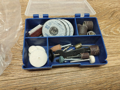 Dremel 4250 Rotationswerkzeug mit 3 Vorsatzgeräten und Zubehörset