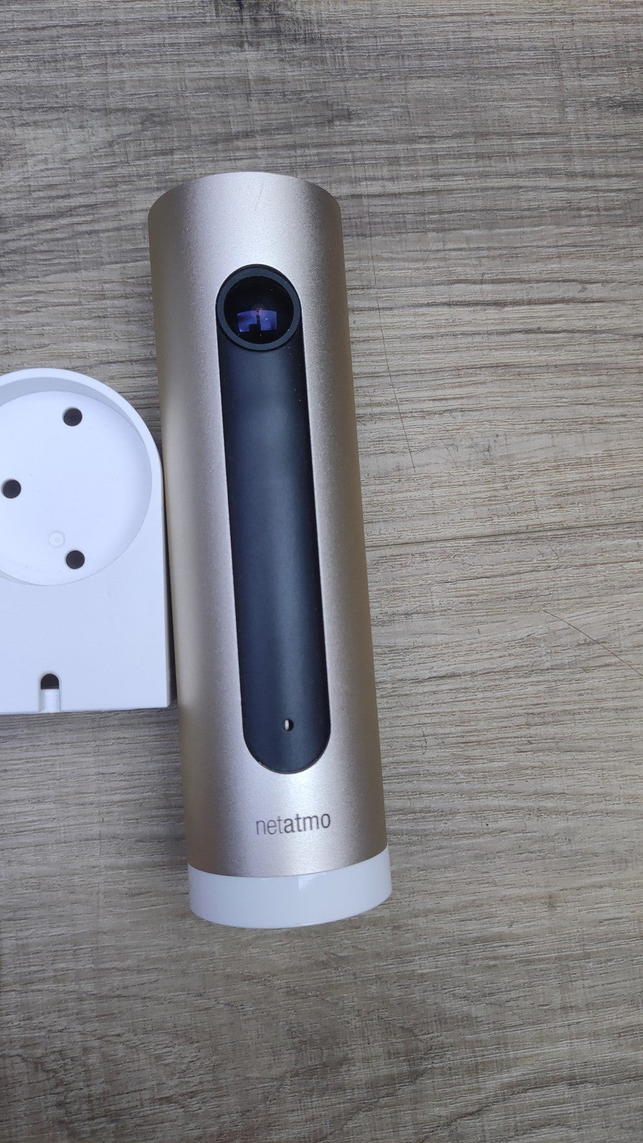 Netatmo Smart Indoor Überwachungskamera NSC01-AMZ innen mit Halterung, I34940