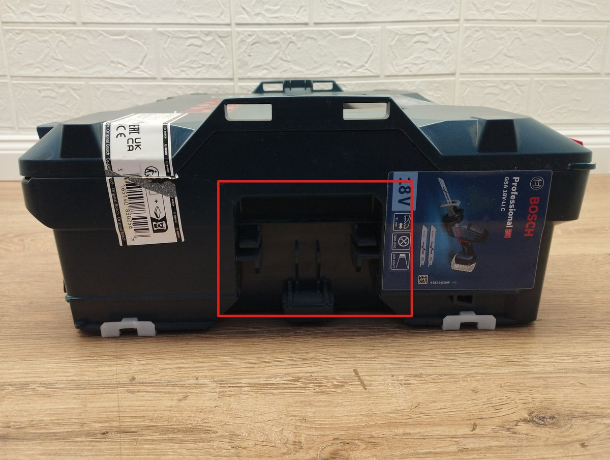 Bosch Professional 18V System Akku-Säbelsäge GSA 18 V-LI C solo
