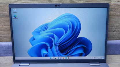 Dell Latitude 5530 Notebook 15.6" Touch FHD i5-1245U 16GB 256GB Thunderbolt LTE