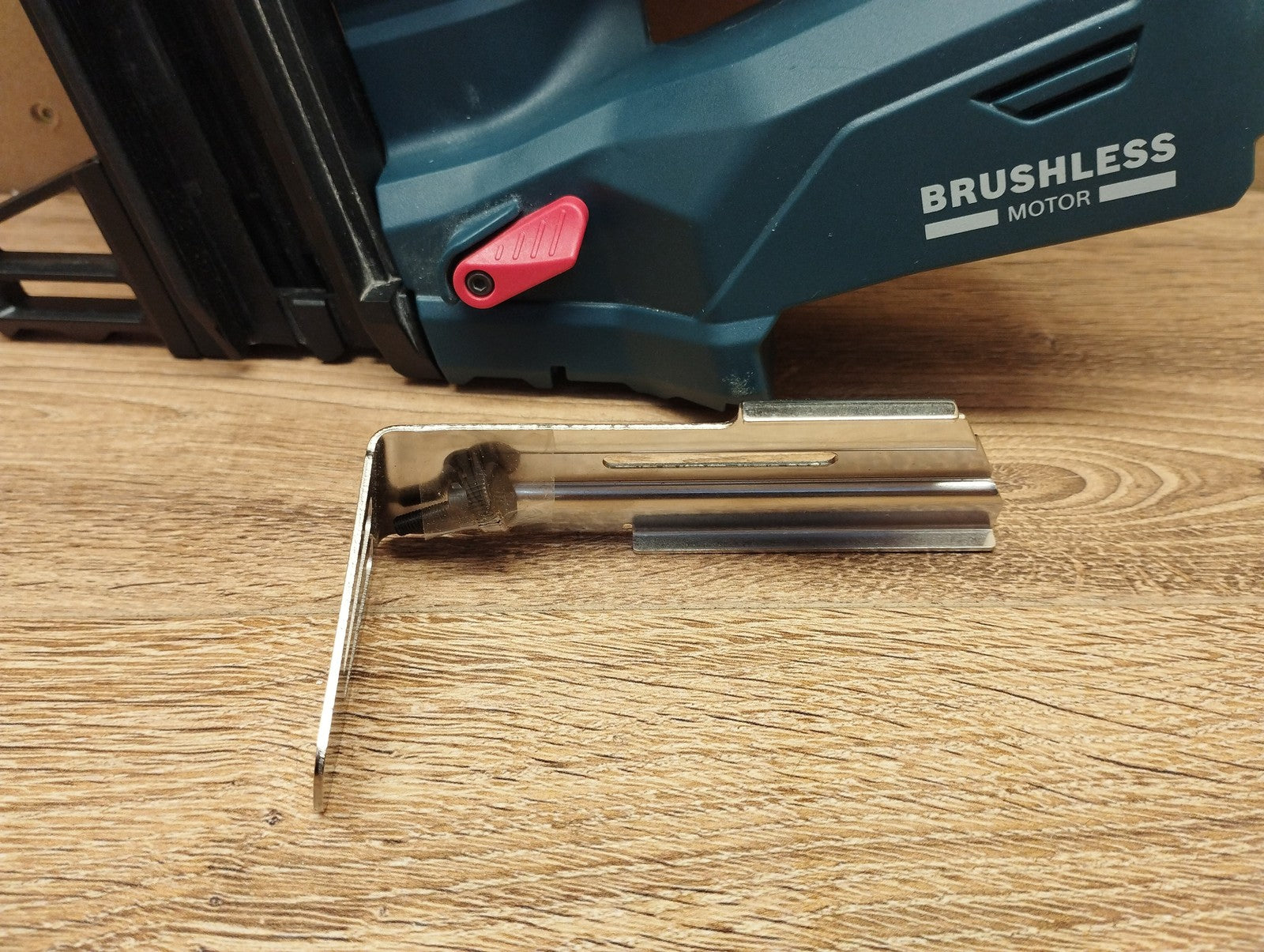 Bosch BITURBO Akku-Betonnagler GNB 18V-38 Solo, max. Nagellänge 38 mm, I39923
