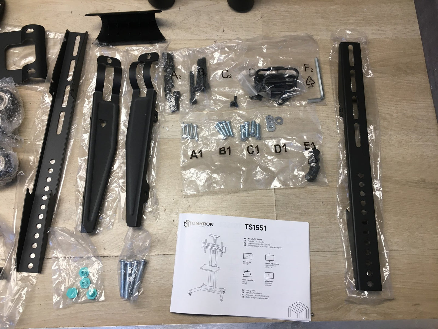 ONKRON TS1551-B TV Ständer rollbar für 40-70 Zoll Fernseher, I37798