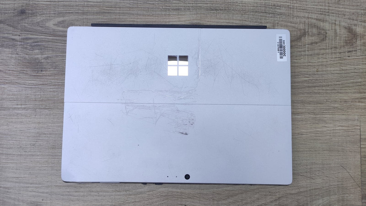 Microsoft Surface Pro 4 Windows Tablet 2736x1824 Touch m3-6Y30 4GB RAM 128GB SSD