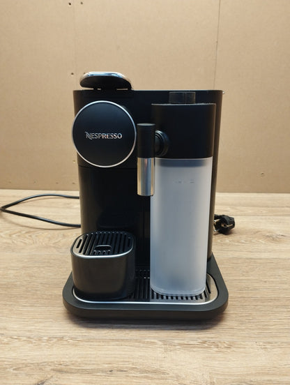 DeLonghi Gran Latissima EN640.B Kaffeemaschine mit Milchsystem, I39479