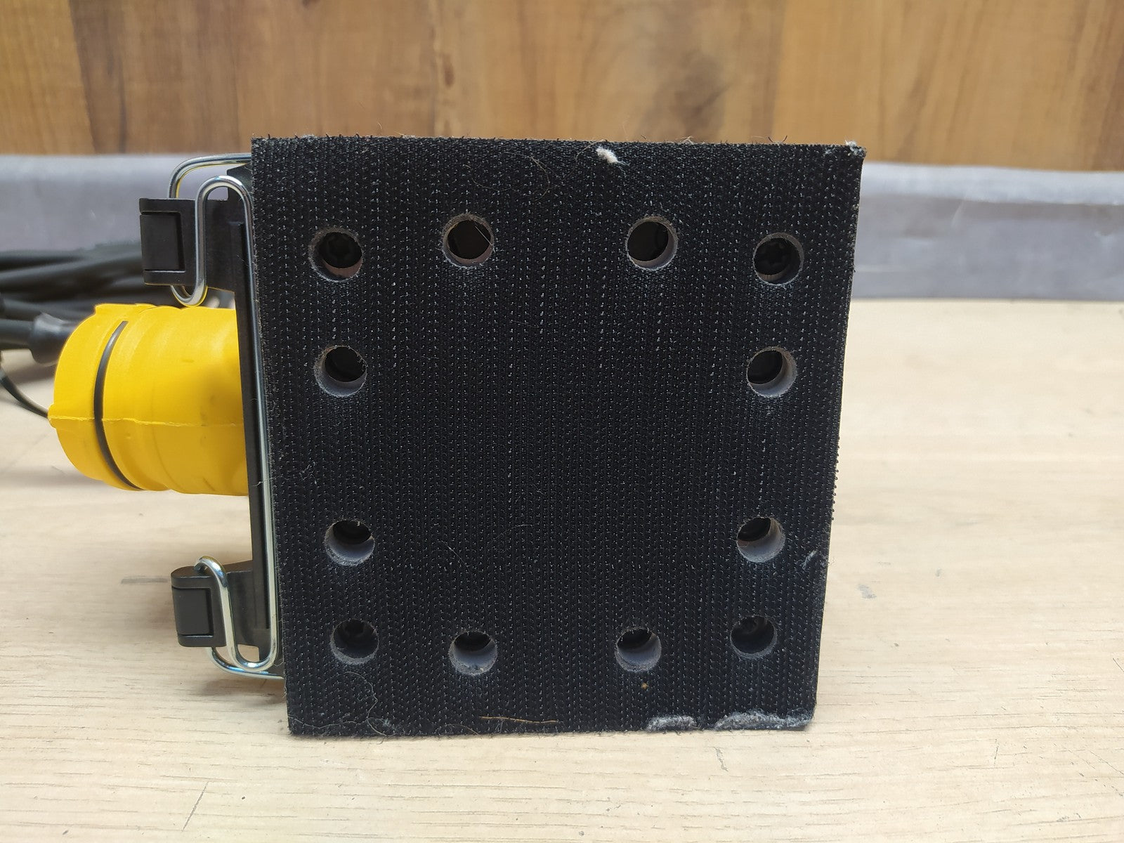 DeWalt DWE6411 Vibratiosnschleifer/ Schwingschleifer, 230 Watt, I38456