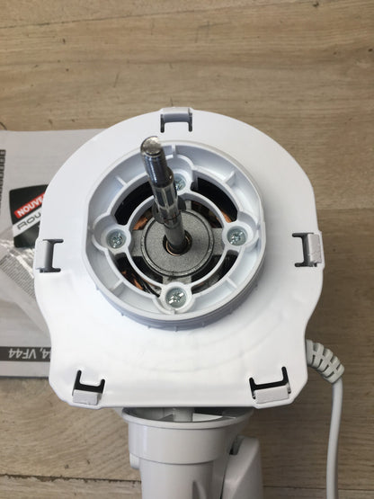 Rowenta Essential VU2330 Tischventilator mit 3 Geschwindigkeitsstufen, I39135