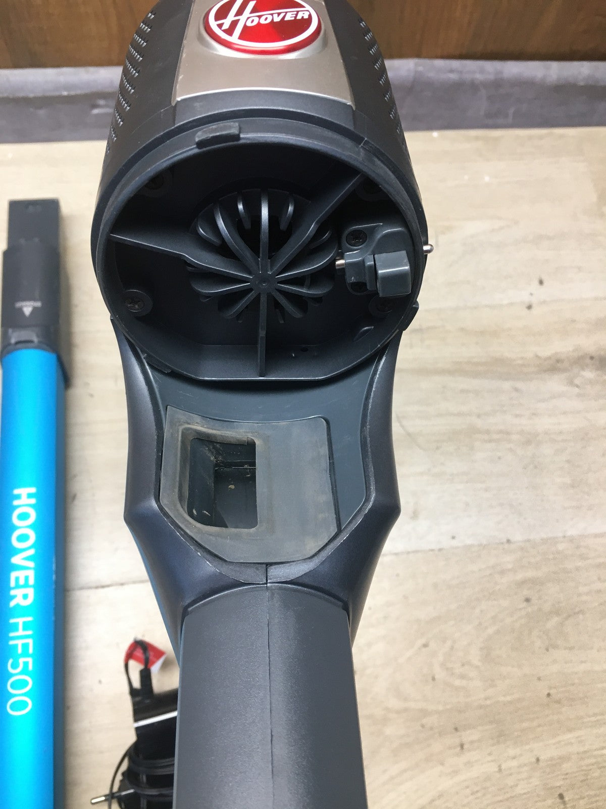 Hoover HF500 kabelloser Staubsauger HF522STP, I40026
