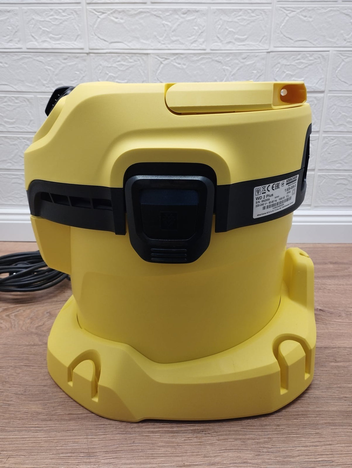 Kärcher Nass-/Trockensauger WD 2 Plus (1.628-009.0), 1000 W
