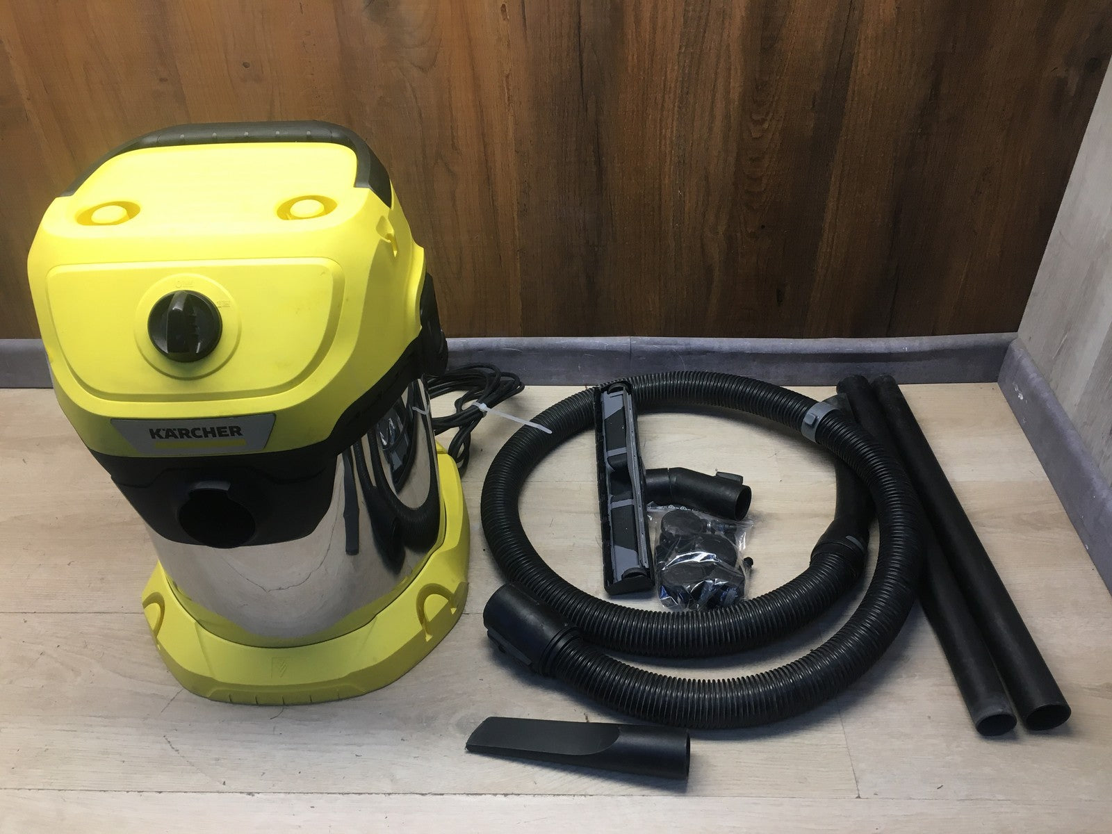 Kärcher 1.628-135.0 Nass-/Trockensauger WD 3 S, 1000W, 17L, I37479