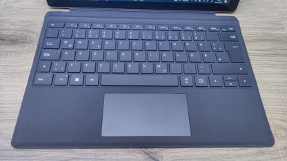 Microsoft Surface Pro 5 Windows Tablet 2736x1824 i5-7300U 8GB 256GB LTE M1807