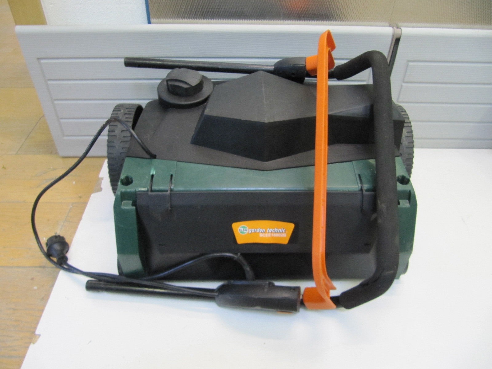Elem Technic SCEE16002B Garden Vertikutierer 1600W DEFEKT, D38847