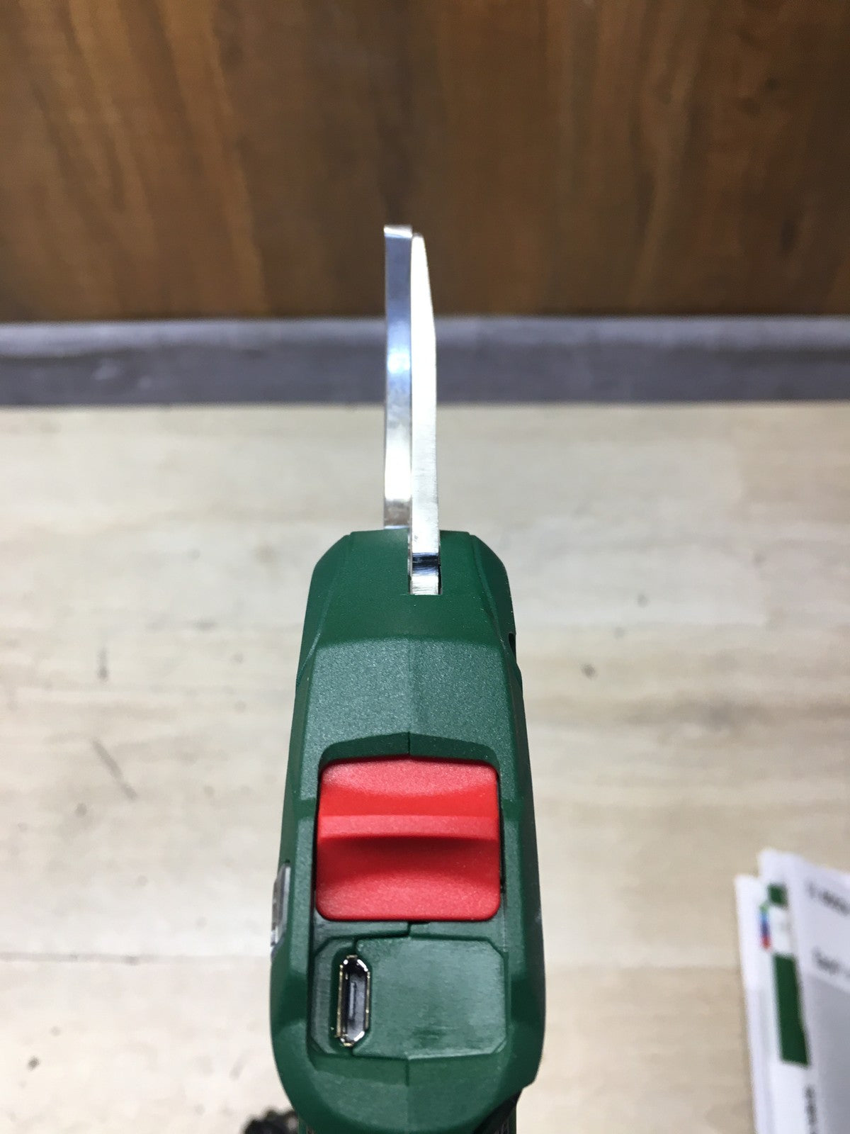 Bosch DIY EasyPrune Akku-Astschere inkl. Akku 1.5Ah, I38430