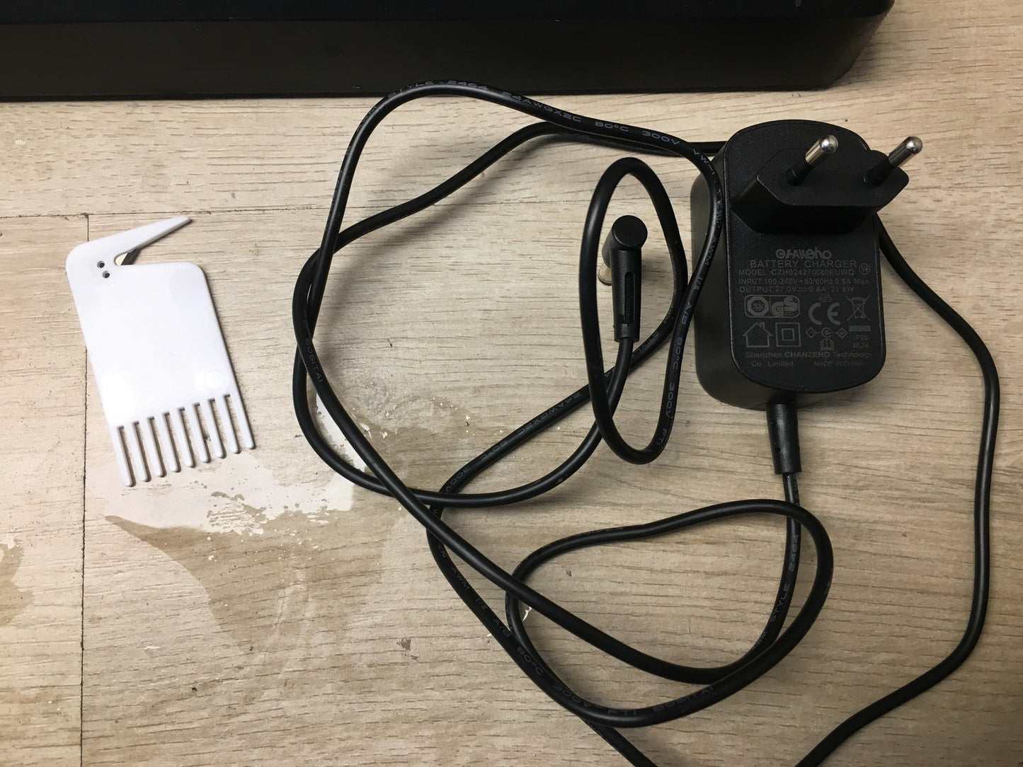 Eureka NEW430BL Kabelloser Nass-/Trockensauger, 230W, I36018