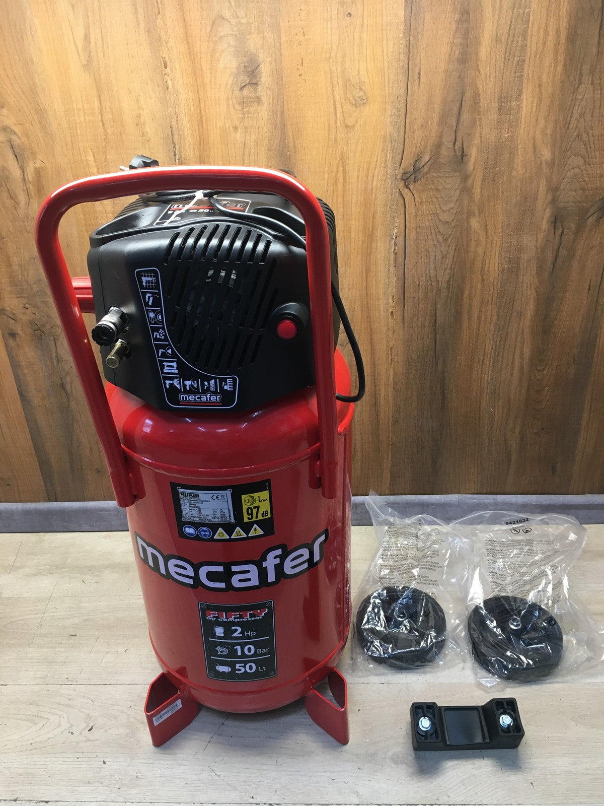 Mecafer 425090 Mobiler Kompressor 50L 2 kW 10 bar, I38632