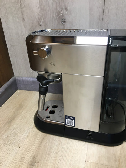 De'Longhi EC685.M Espressomaschine mit Milchaufschäumer, 1350W, I36306