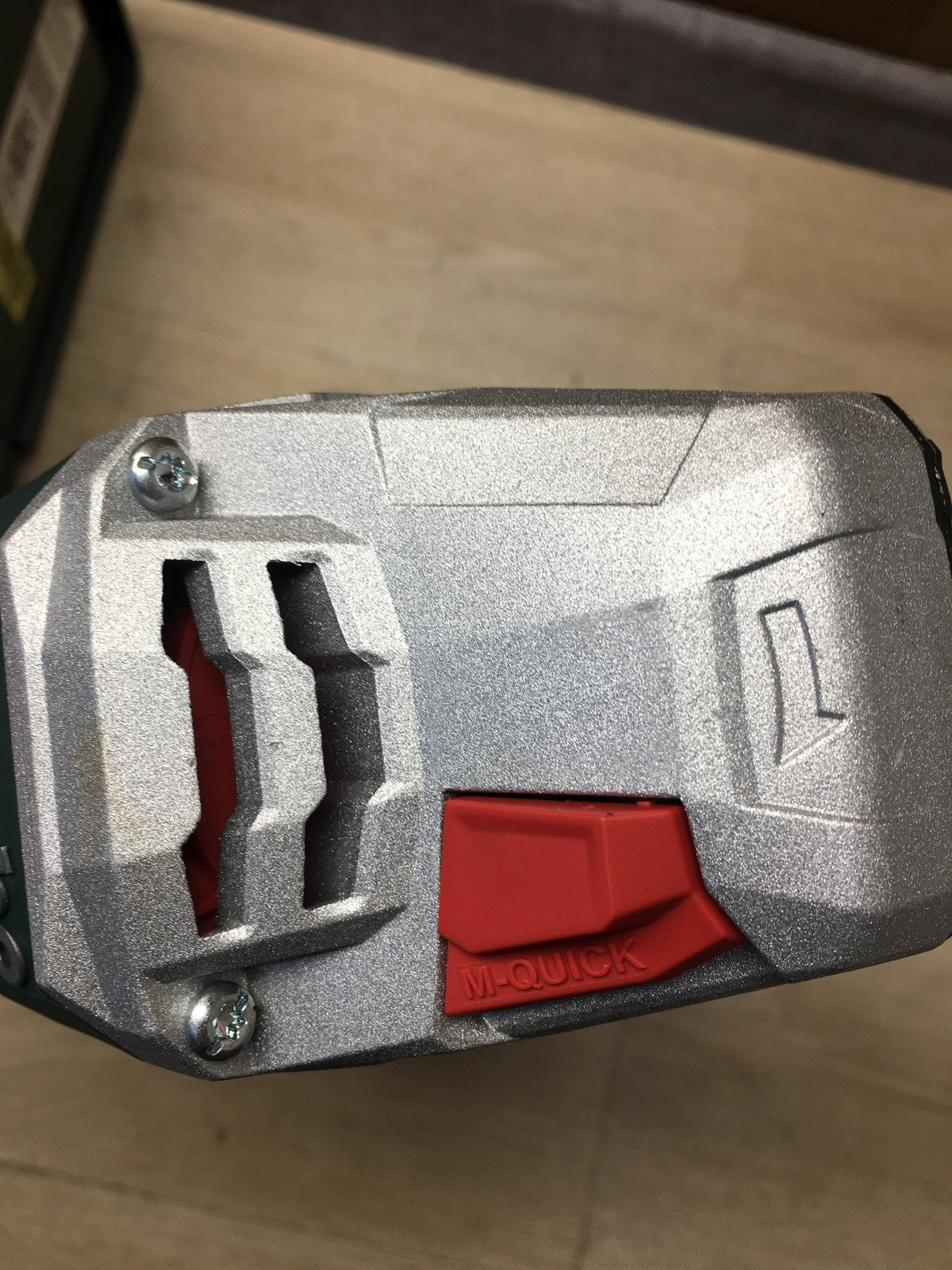 Metabo Akku-Winkelschleifer WB 18 LTX BL 15-180 Quick Solo, 18 V, 180 mm, I37561
