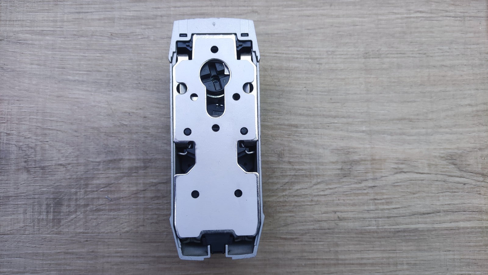 ABUS HomeTec Pro Z-Wave-Türschlossantrieb CFA3010 silber, I36358