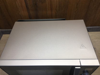 Panasonic NN-CD565B Mikrowelle 27L, Grill 1300W, Mikrowelle 1000W, I38277
