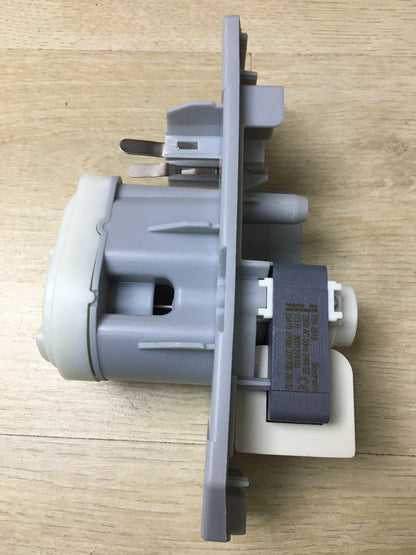 DL-pro Kondenswasserpumpe für Bosch Siemens Neff Constructa Balay 146123, I35366