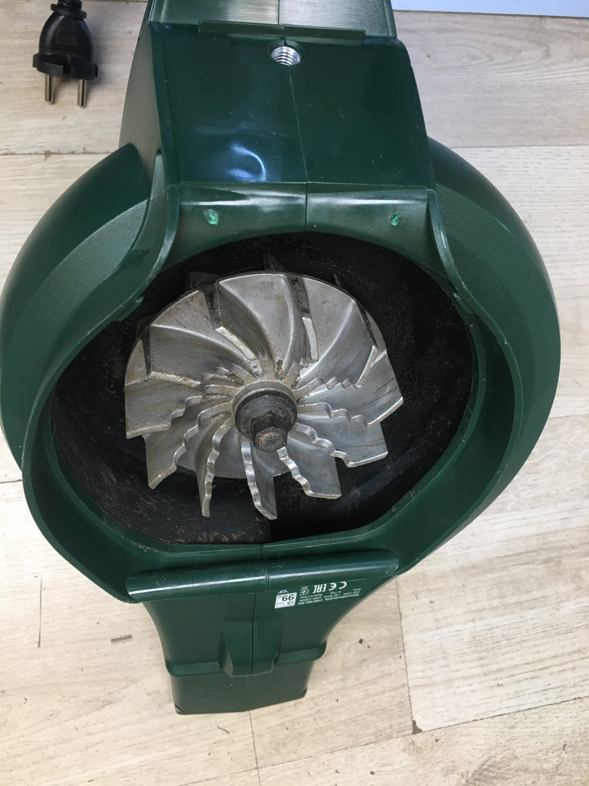 Bosch Laubsauger/Laubbläser UniversalGardenTidy 2300, 2300 W, I38074
