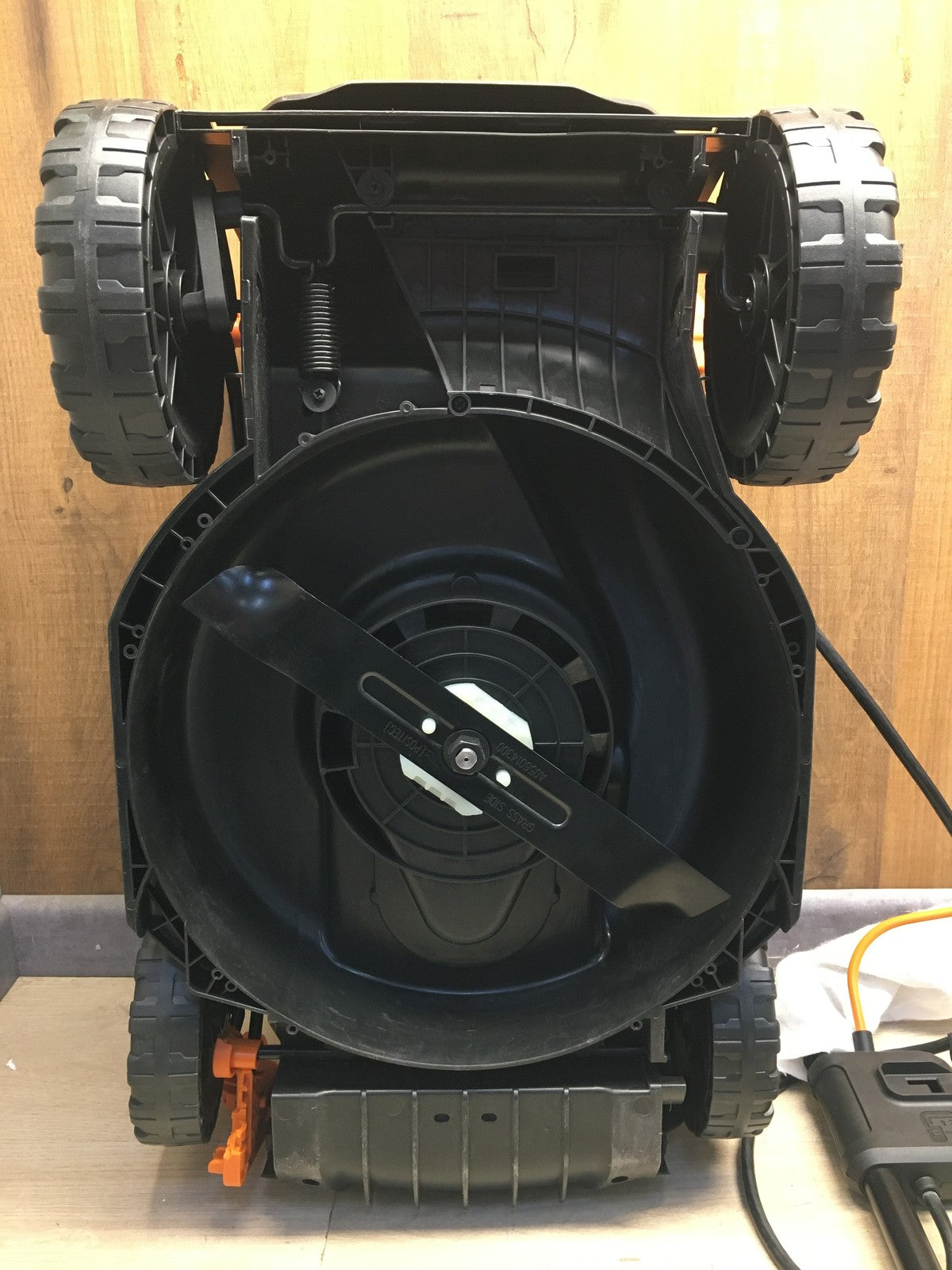 Worx WG779E Akku-Rasenmäher SOLO, I40010